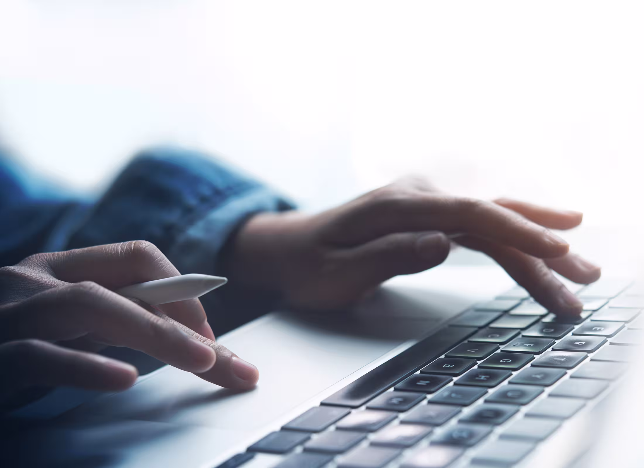 フィンポート会計グループ - 会計・税務サービスの専門家が働くオフィス